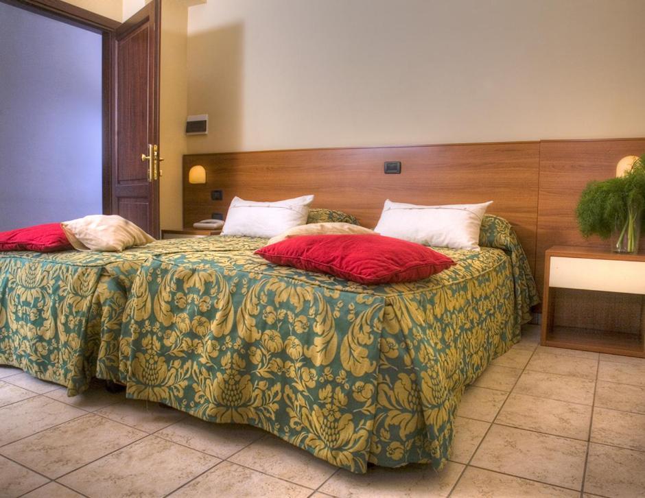 Hotel Tuscania Panoramico Rum bild